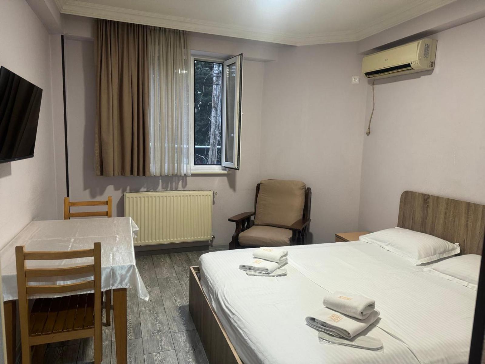 Hotel Skib 第比利斯 外观 照片