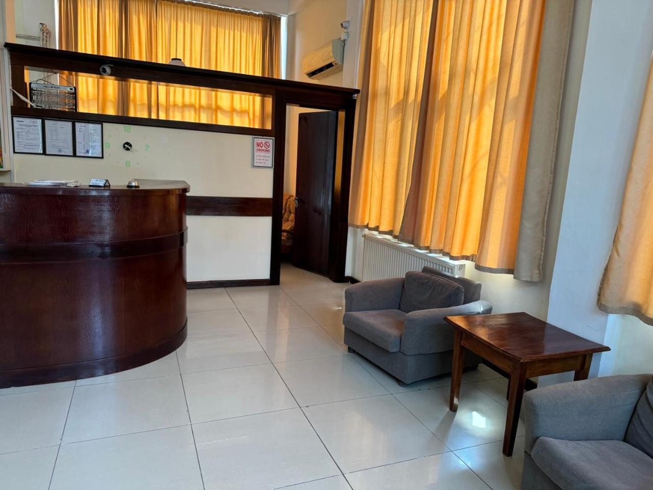 Hotel Skib 第比利斯 外观 照片