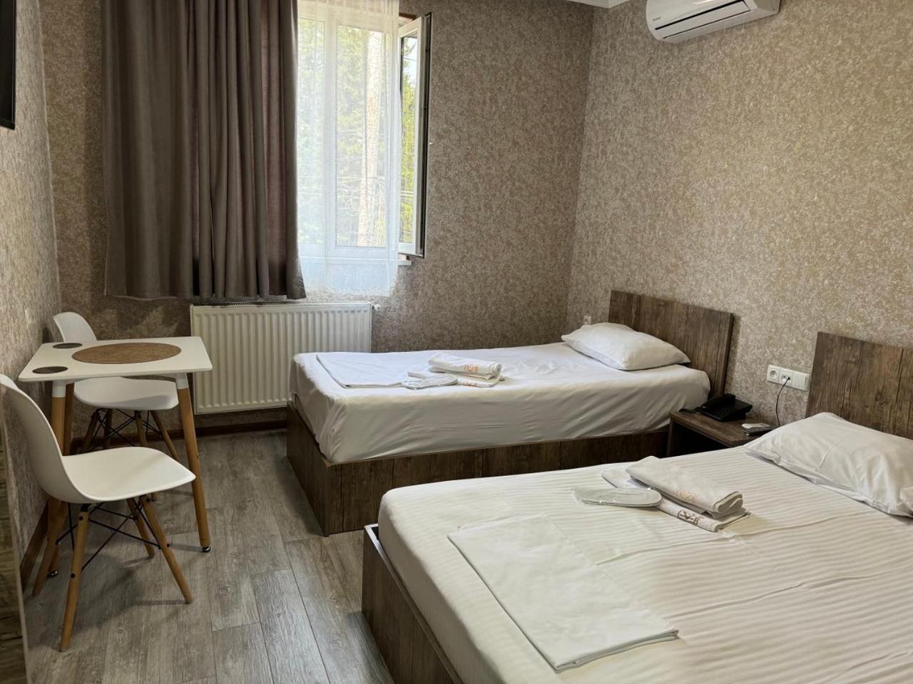 Hotel Skib 第比利斯 外观 照片